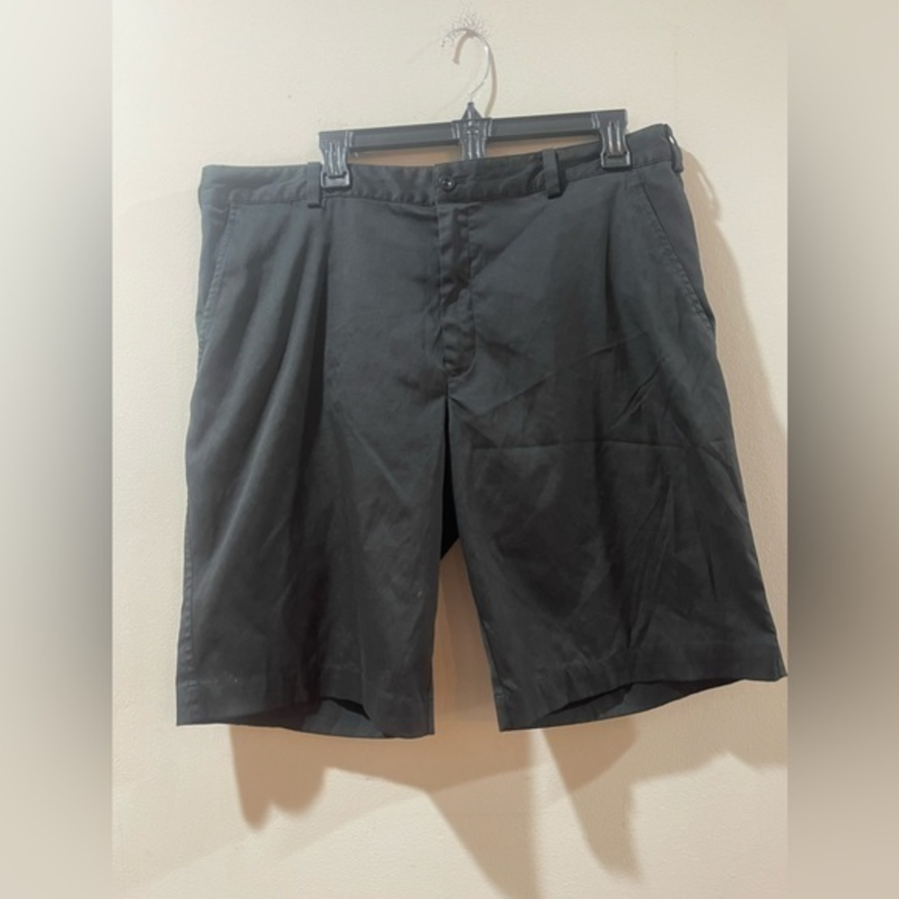 Nike, Golf FitDry Shorts,‎ Black Chino Flat Front, Polyester Spandex, Men's 36